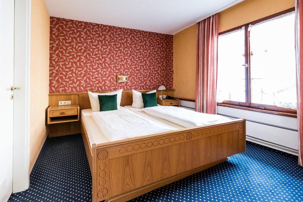 Hotel Loewen-Weinstube Meersburg Exteriör bild